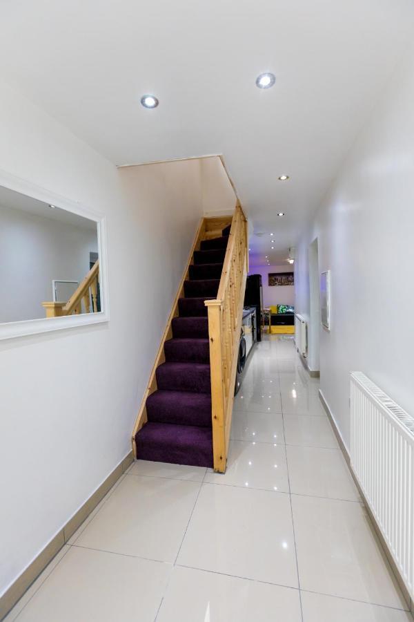 Comfortable Stay In Shirley, Solihull - Room 3 Εξωτερικό φωτογραφία