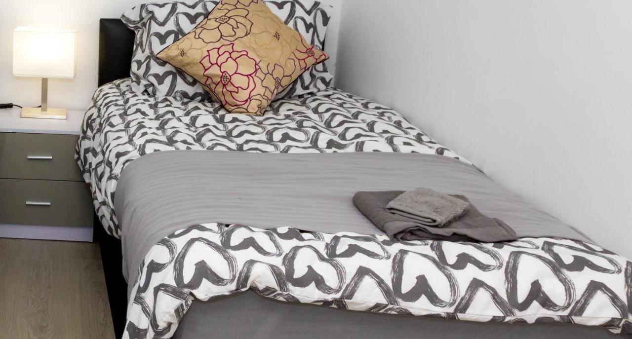 Comfortable Stay In Shirley, Solihull - Room 3 Εξωτερικό φωτογραφία